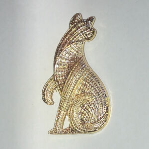Elegant Gold Tone Boho Cat Brooch